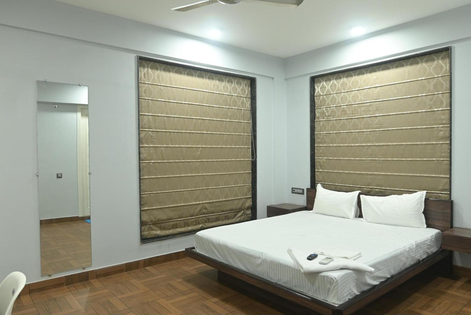 Nk7 Newtown Hotel Kalkutta Kültér fotó